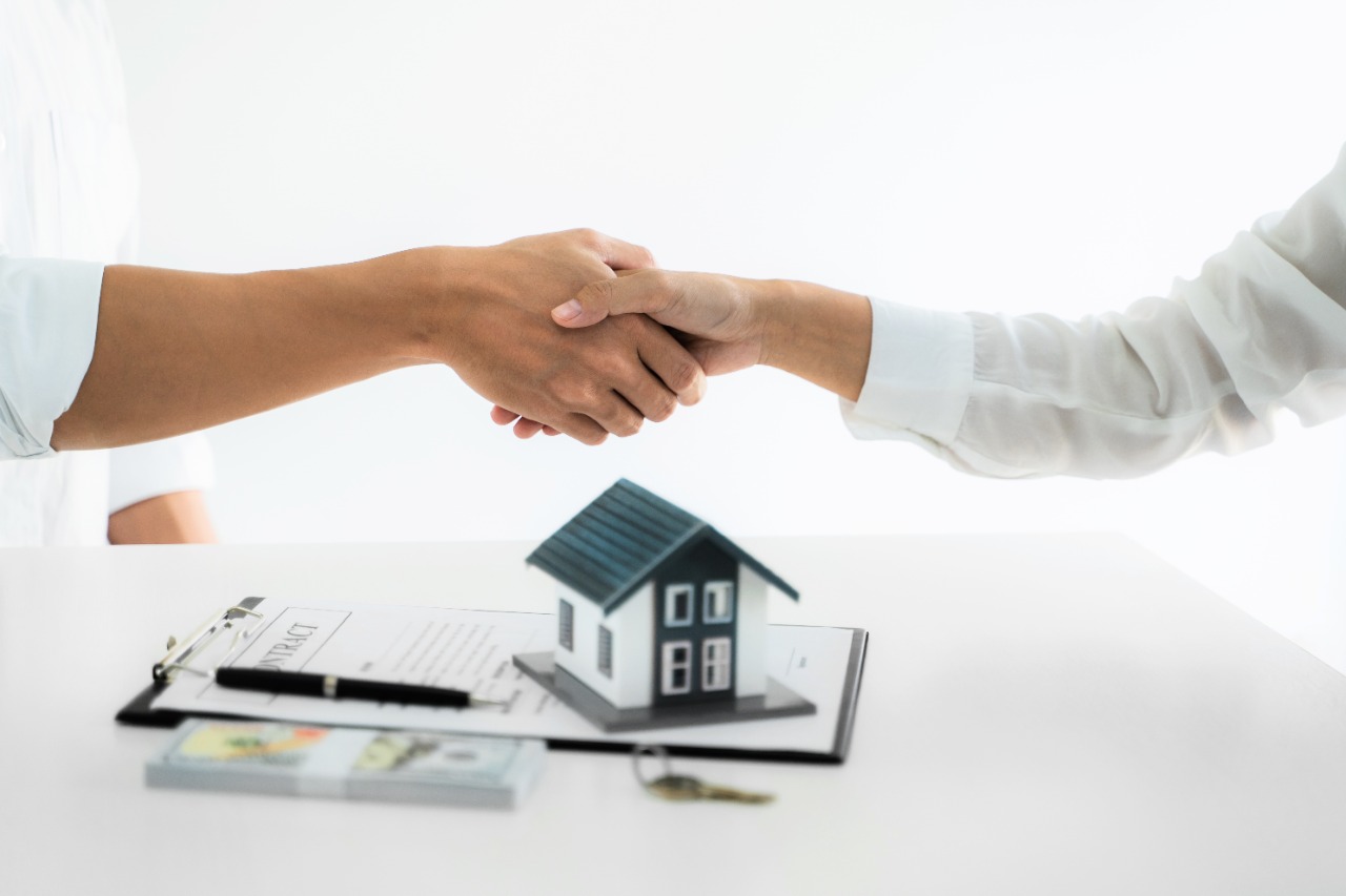 Top Reasons To Buy Your First House In Your 30’s