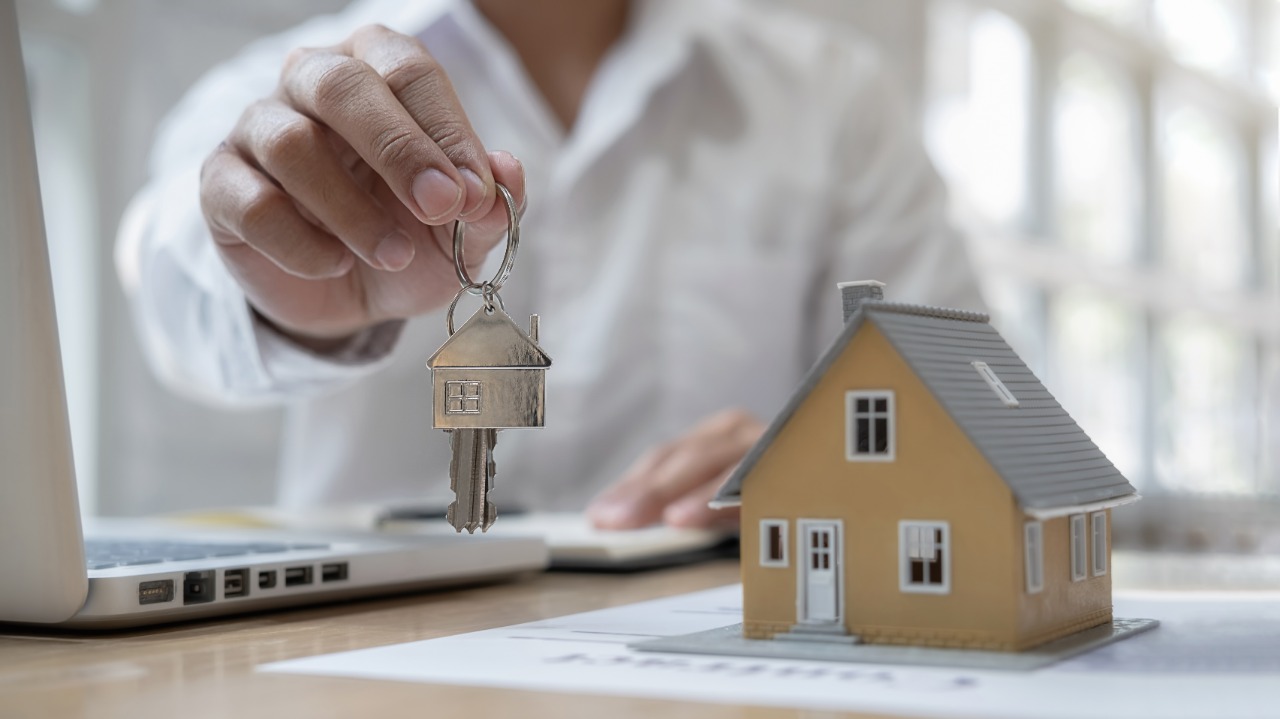 Expert Curated Tips To Avoid Confusion While Buying A Flat